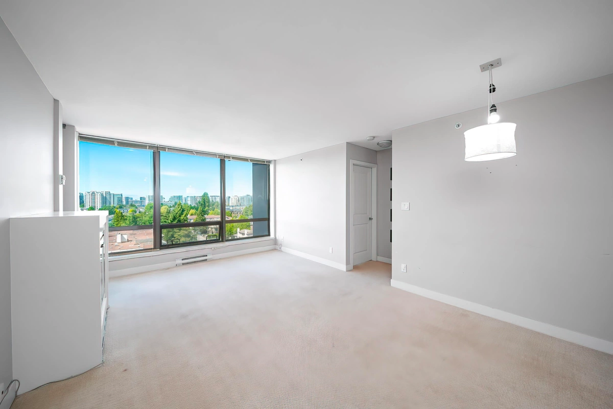 Family Room Photo of 1102 9188 Cook Road, Richmond, BC