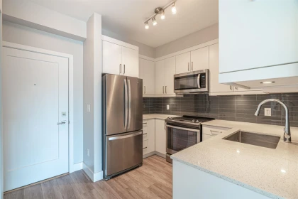 516 9015 120 Street, Delta, BC, Delta — Apartment/Condo for sale