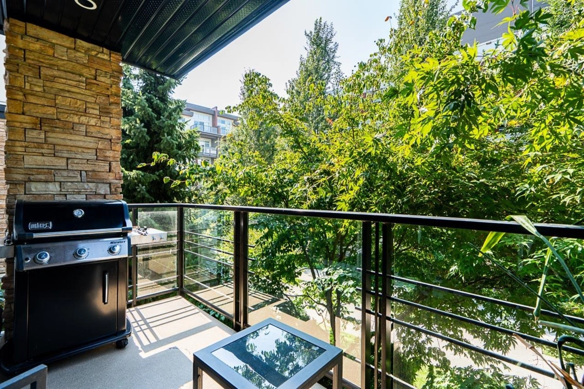 Backyard Photo of 207 5928 Birney Avenue, Vancouver, BC