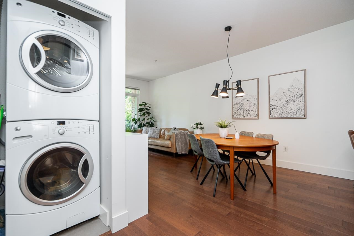 Entry Foyer Photo of 207 5928 Birney Avenue, Vancouver, BC