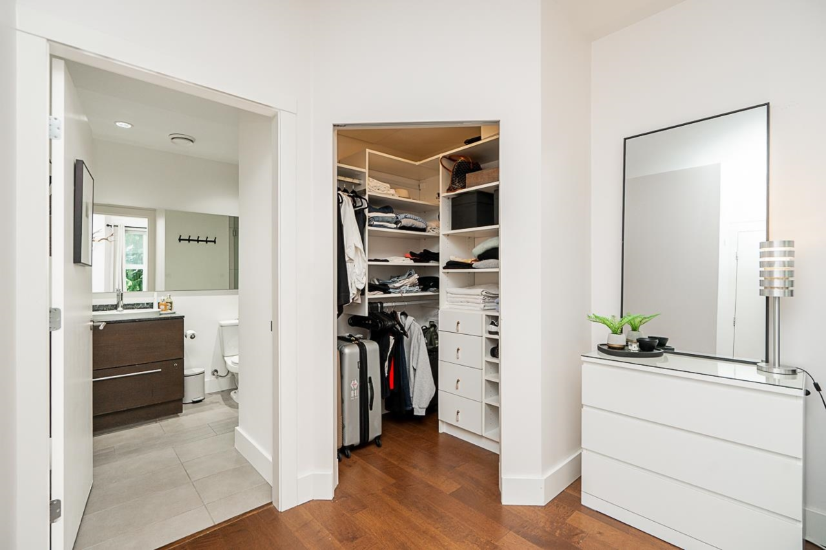 Guest Bathroom Photo of 207 5928 Birney Avenue, Vancouver, BC