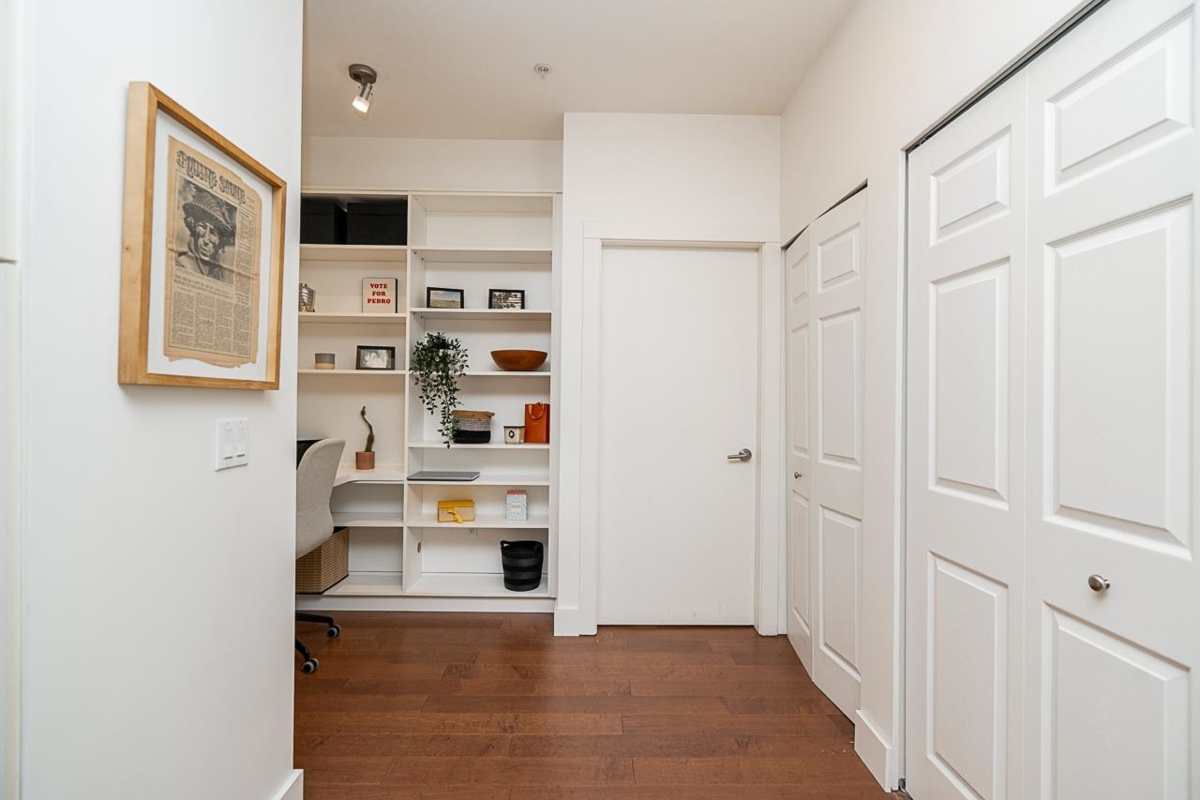 Primary Bathroom Photo of 207 5928 Birney Avenue, Vancouver, BC