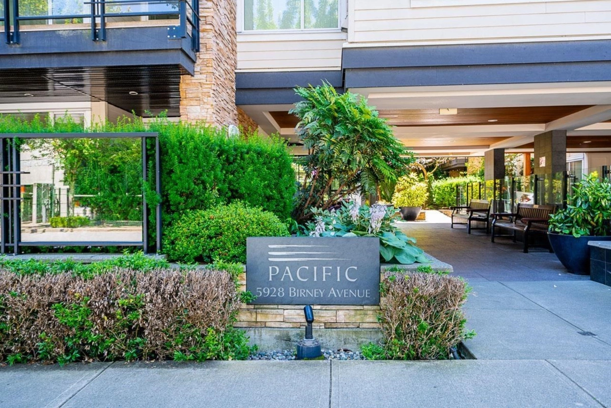 Staircase Photo of 207 5928 Birney Avenue, Vancouver, BC