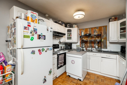 Mudroom Photo of 6666 133b Street, Surrey, BC
