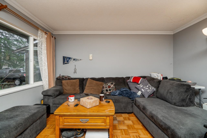 Kitchen Island Photo of 6666 133b Street, Surrey, BC