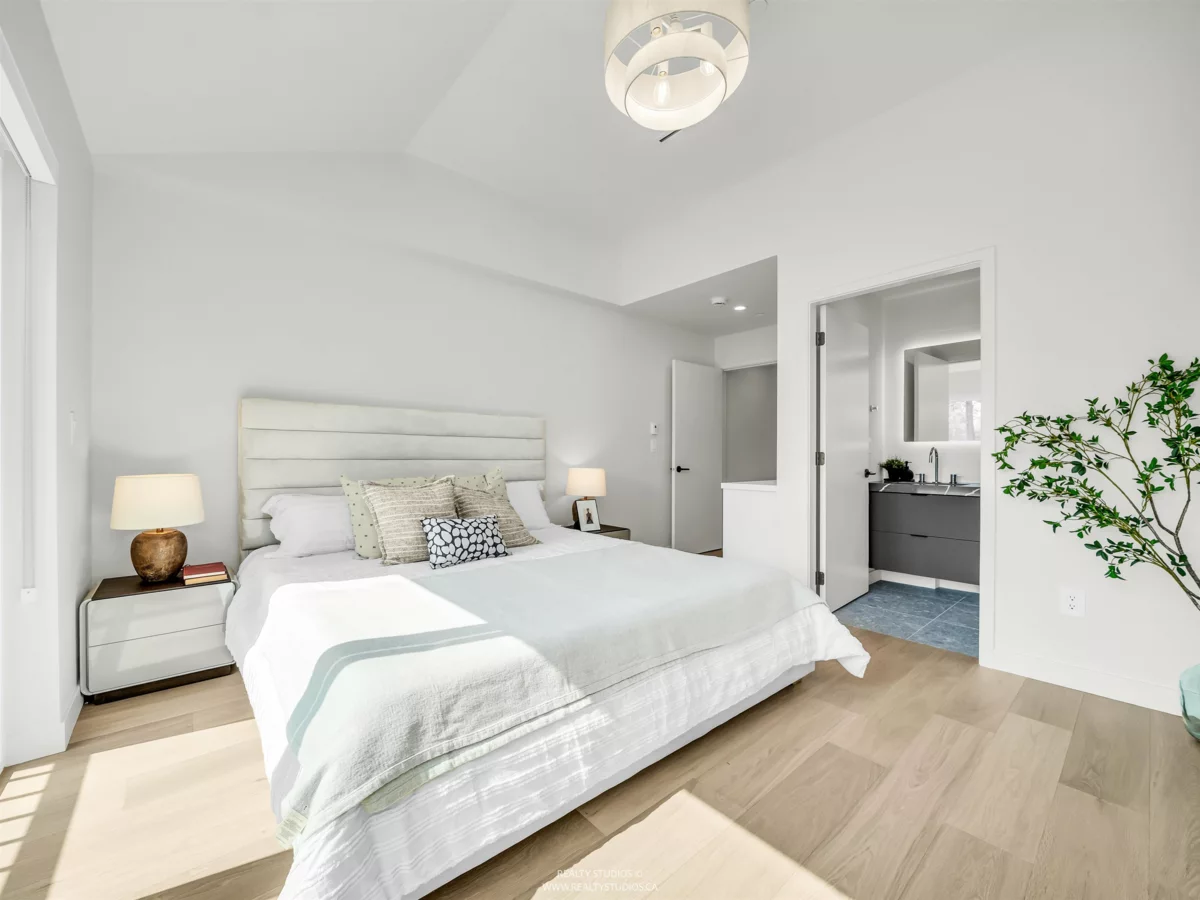 Basement Recreation Room Photo of 1 1120 E 23rd Avenue, Vancouver, BC