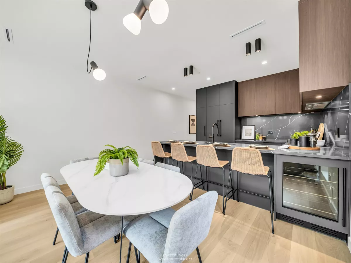 Primary Bedroom Photo of 1 1120 E 23rd Avenue, Vancouver, BC