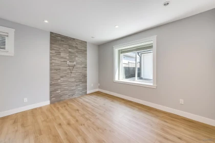 5078 Norfolk Street, Burnaby, BC, Burnaby — Half Duplex for sale