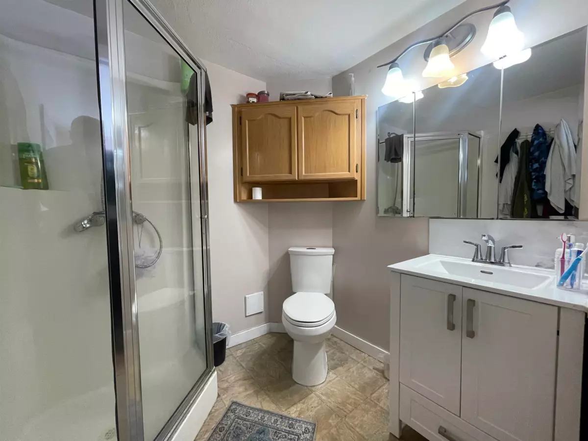 Primary Bedroom Photo of 53 31255 Upper Maclure Drive, Abbotsford, BC