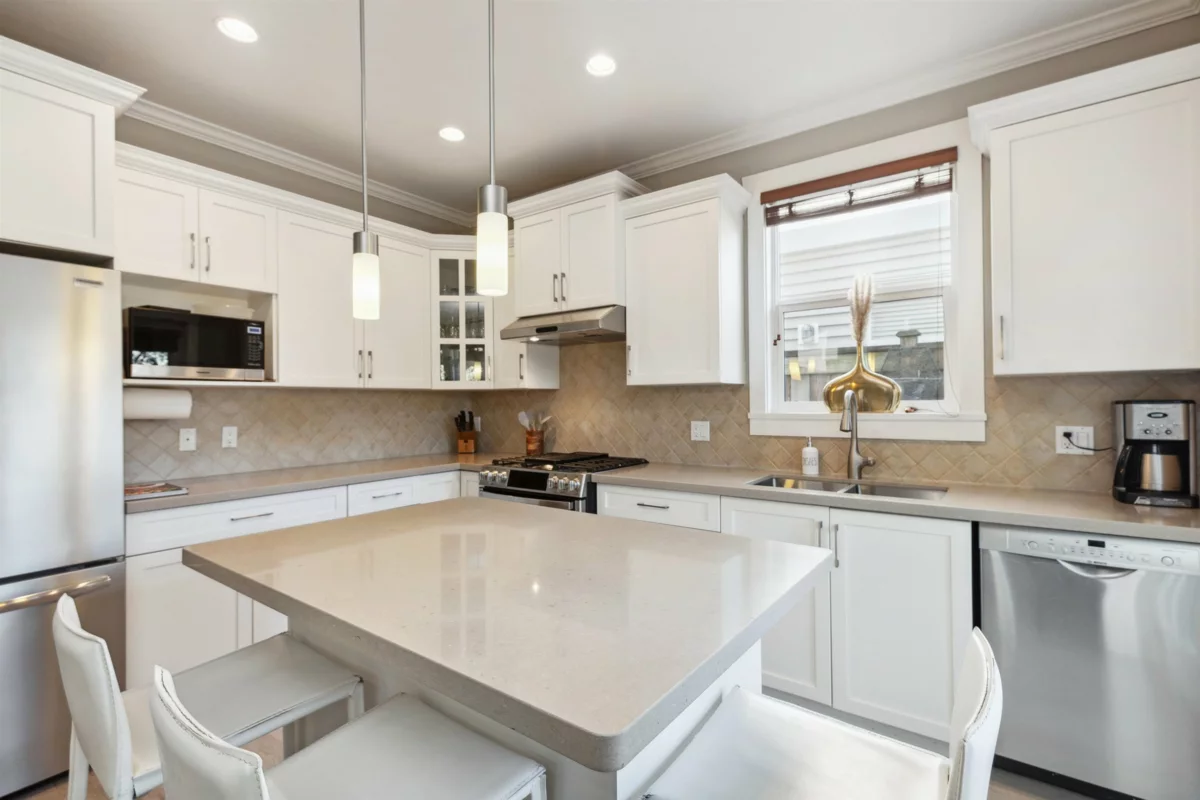 Primary Bathroom Photo of 4731 Duncliffe Road, Richmond, BC