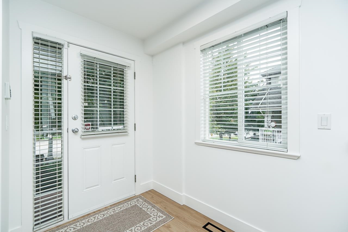 Family Room Photo of 34 6568 193b Street, Surrey, BC