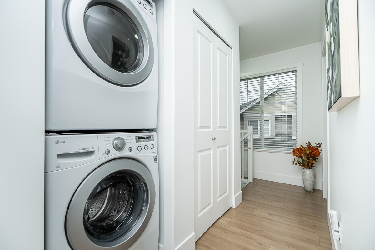 Hallway Photo of 34 6568 193b Street, Surrey, BC