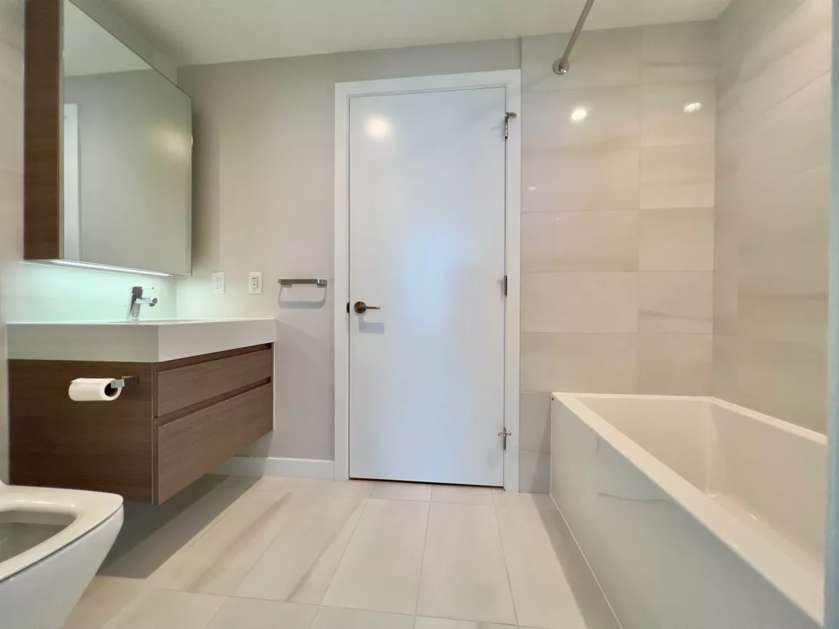 Kitchen Island Photo of 2601 6537 Telford Avenue, Burnaby, BC