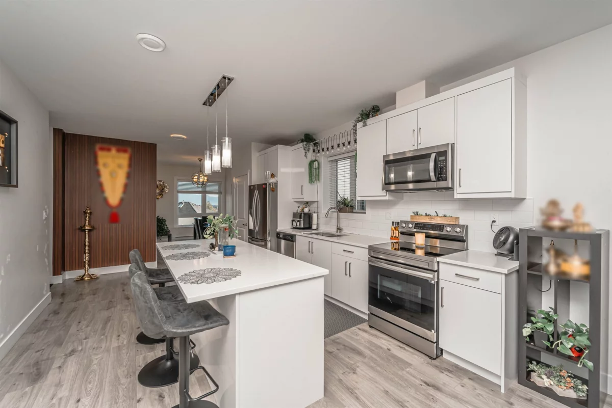 Breakfast Nook Photo of 12 3323 Rockhill Place, Abbotsford, BC