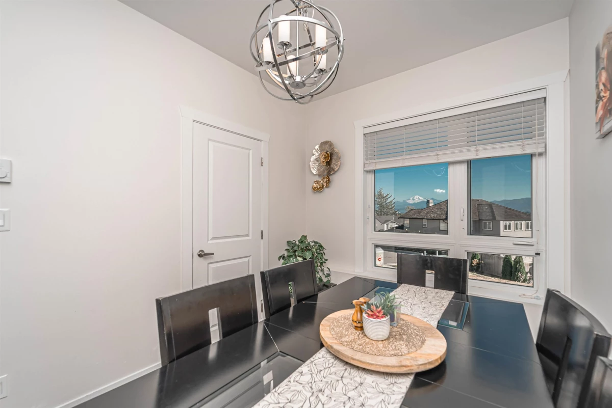 Guest Bathroom Photo of 12 3323 Rockhill Place, Abbotsford, BC