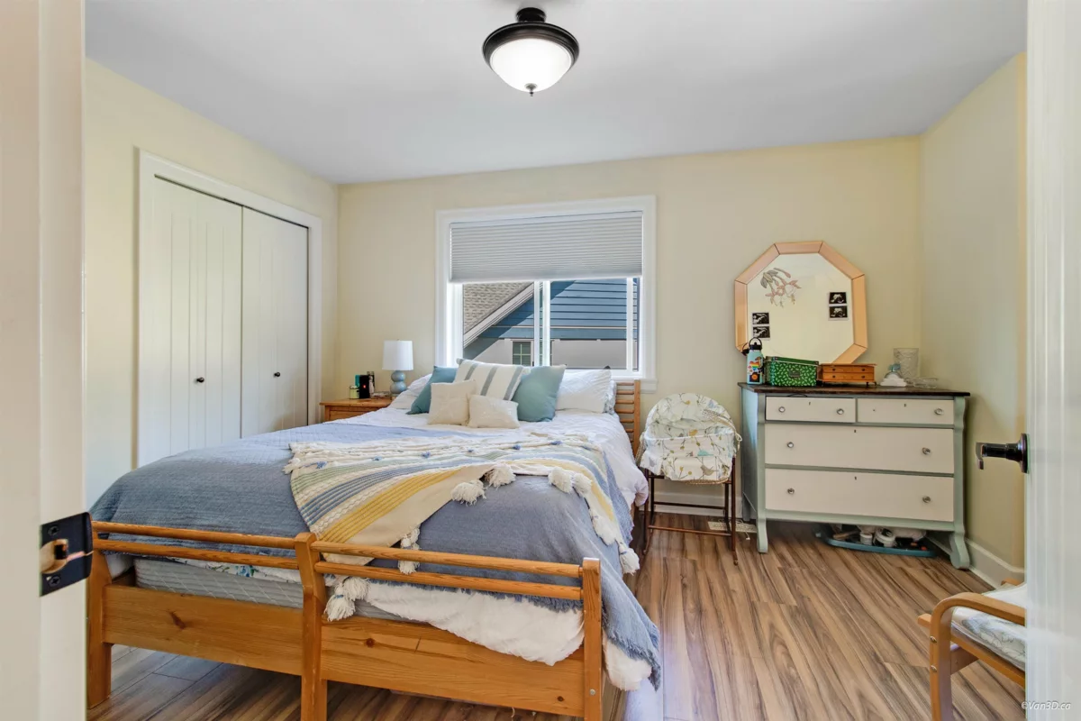 Breakfast Nook Photo of 15 1911 Woodside Boulevard, Agassiz, BC