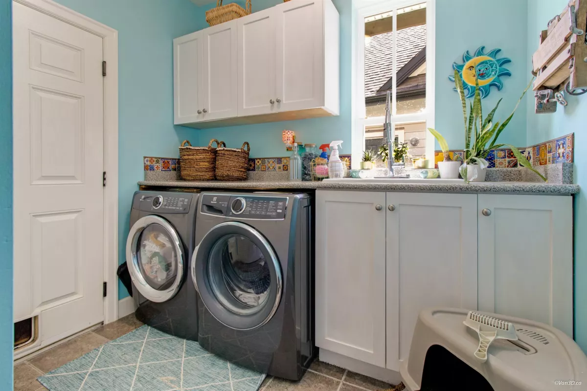 Hallway Photo of 15 1911 Woodside Boulevard, Agassiz, BC