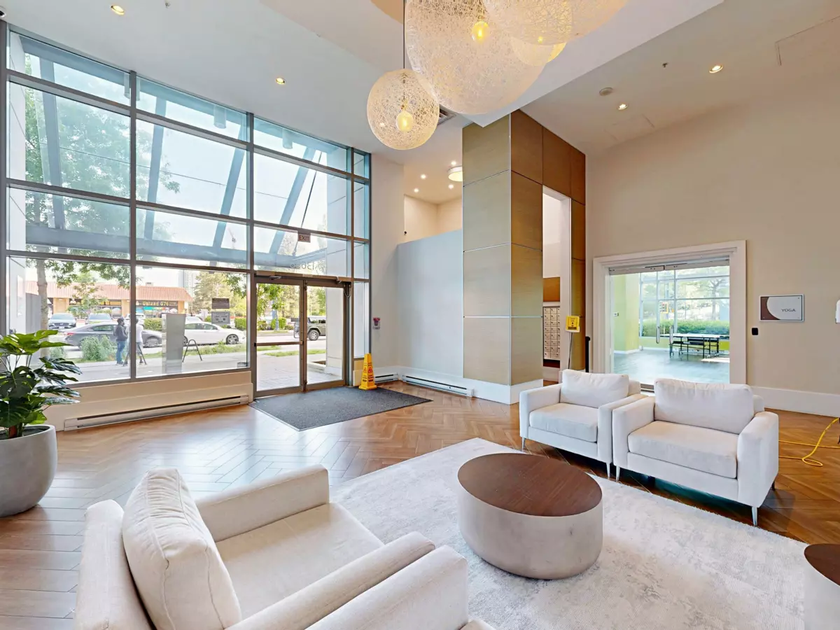 Front Yard Photo of 3507 13688 100 Avenue, Surrey, BC