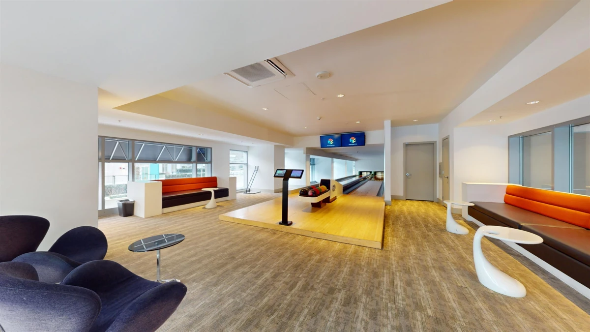 Swimming Pool Photo of 3507 13688 100 Avenue, Surrey, BC