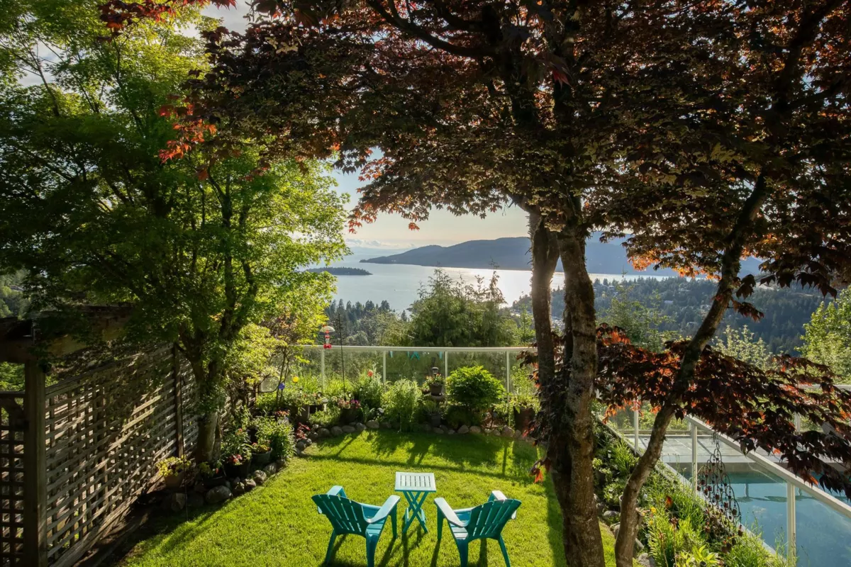 Family Room Photo of 4729 Woodburn Road, West Vancouver, BC
