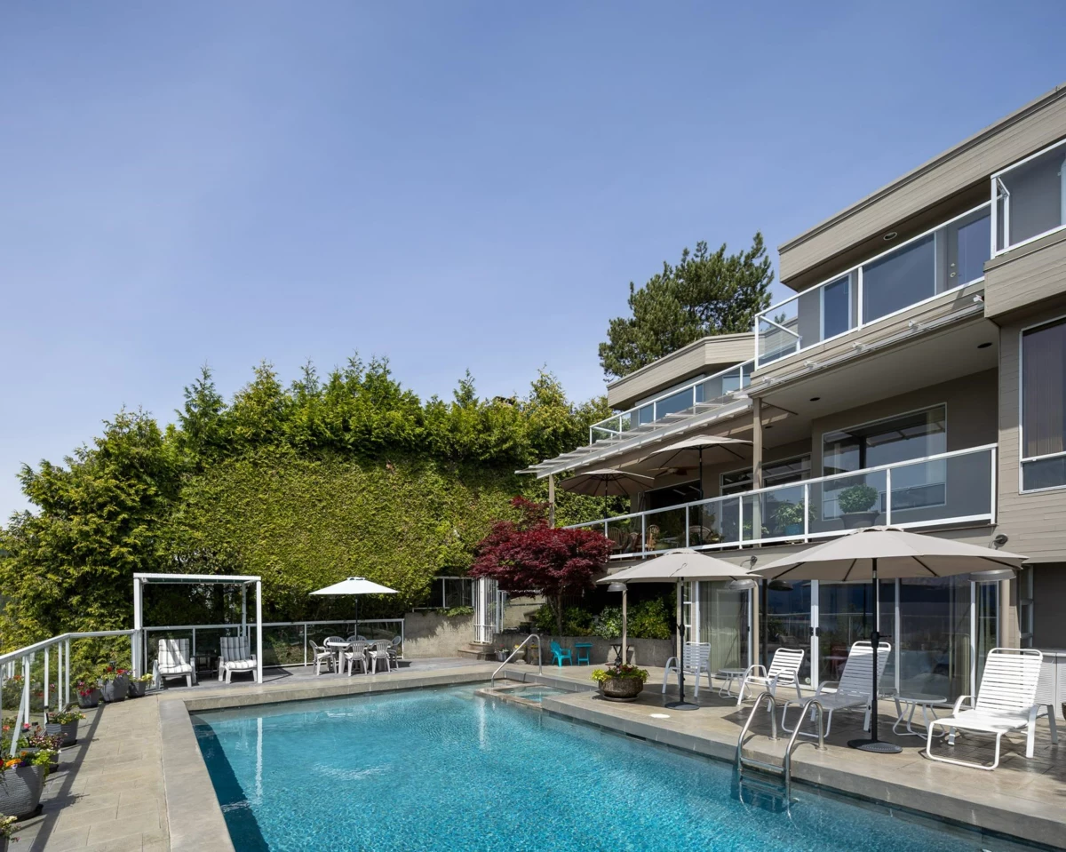 Swimming Pool Photo of 4729 Woodburn Road, West Vancouver, BC