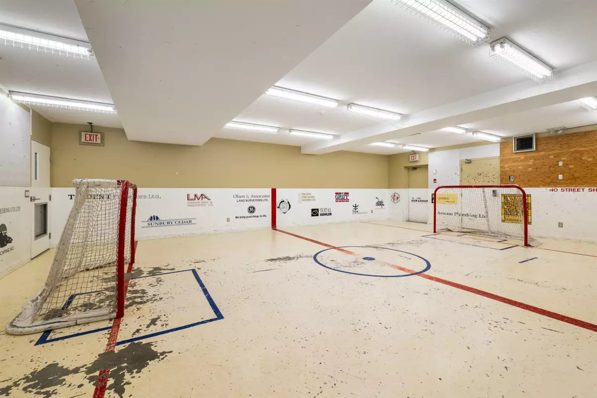 Backyard Photo of 109 15236 36 Avenue, Surrey, BC