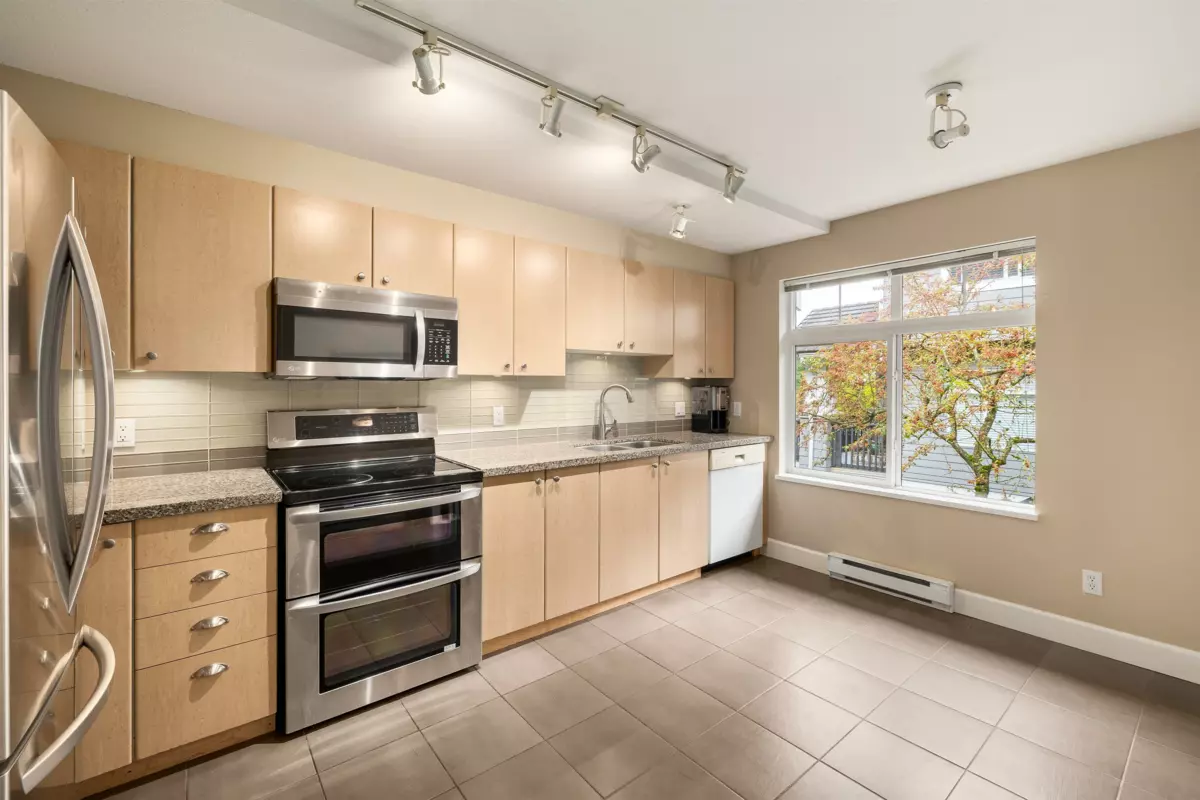 Kitchen Island Photo of 109 15236 36 Avenue, Surrey, BC