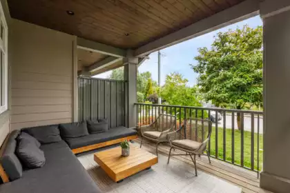 340 E 12th Street, North Vancouver, BC, North Vancouver — Half Duplex for sale