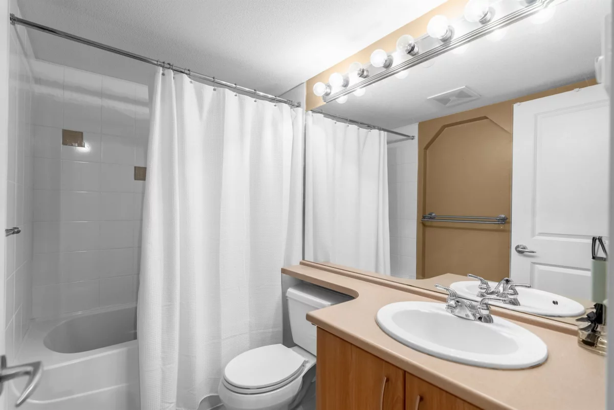 Basement Recreation Room Photo of 125 5700 Andrews Road, Richmond, BC