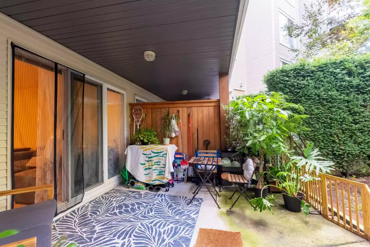 Entry Foyer Photo of 125 5700 Andrews Road, Richmond, BC