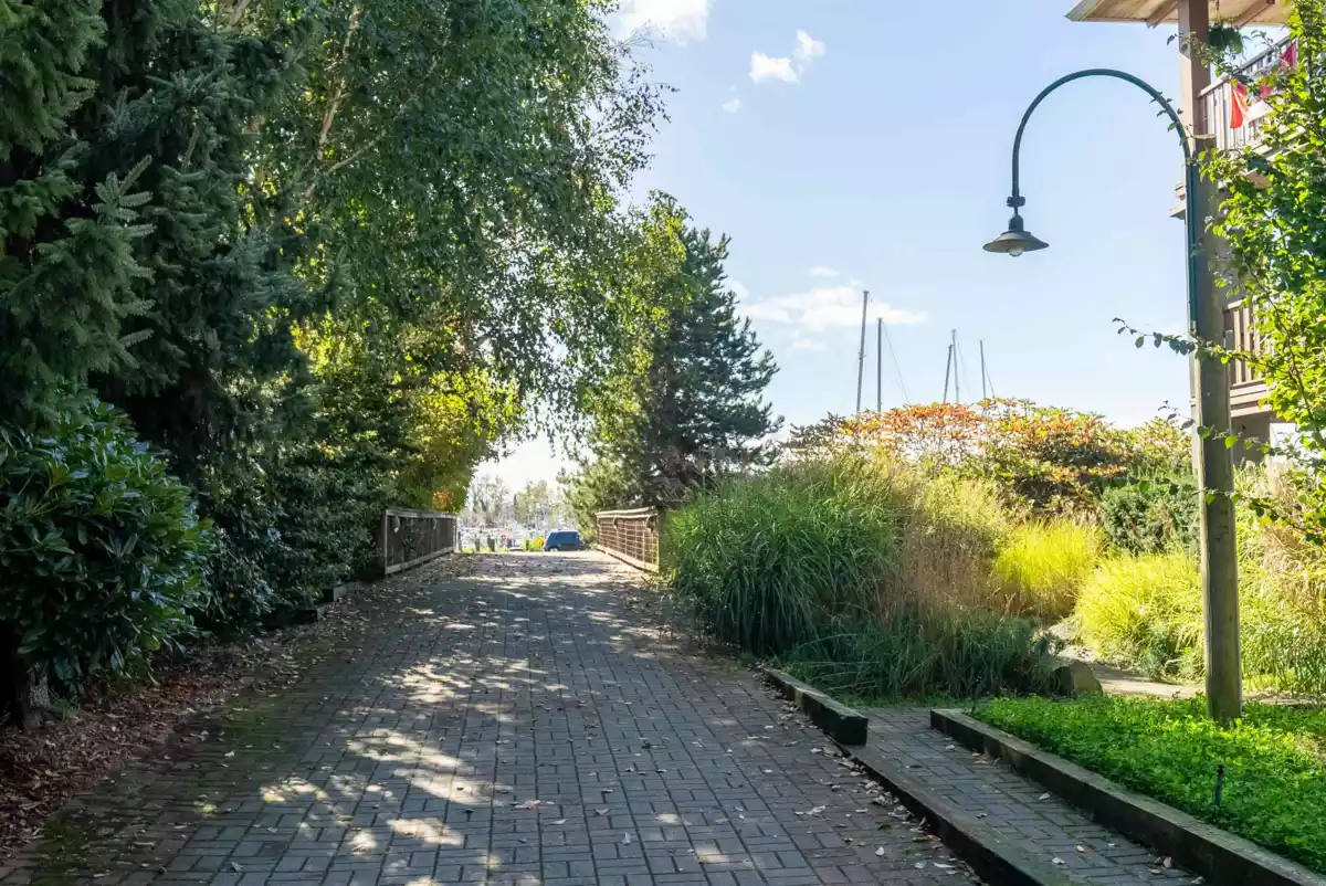 Garden / Landscaping Photo of 125 5700 Andrews Road, Richmond, BC