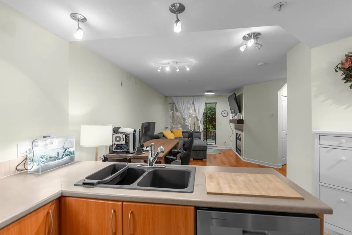 Primary Bathroom Photo of 125 5700 Andrews Road, Richmond, BC