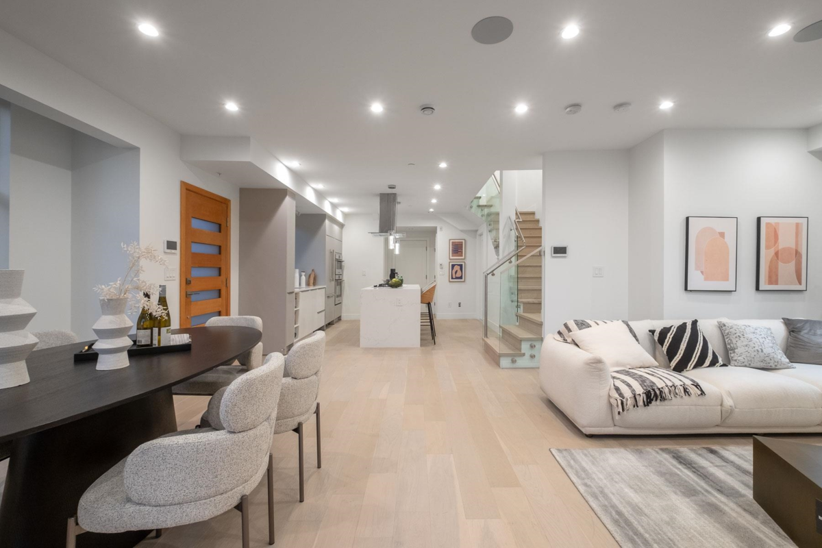 Dining Area Photo of 2 432 E 1st Street, North Vancouver, BC