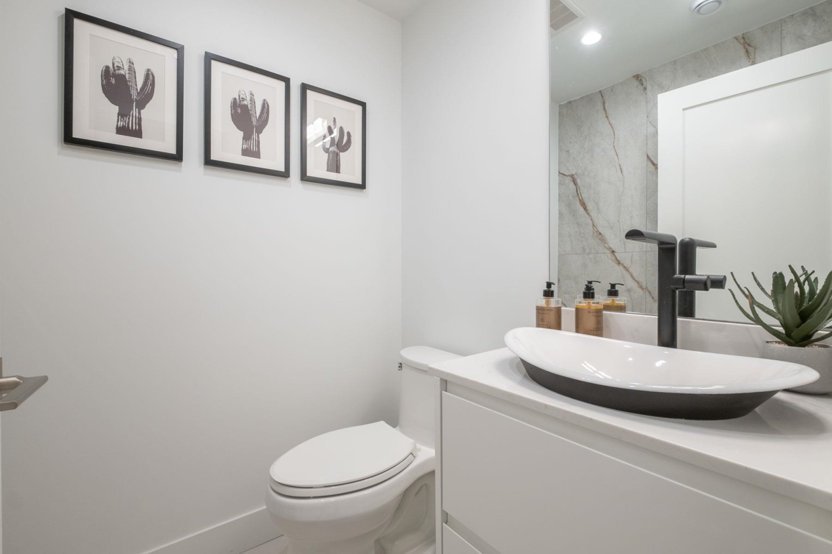 Pantry Photo of 2 432 E 1st Street, North Vancouver, BC