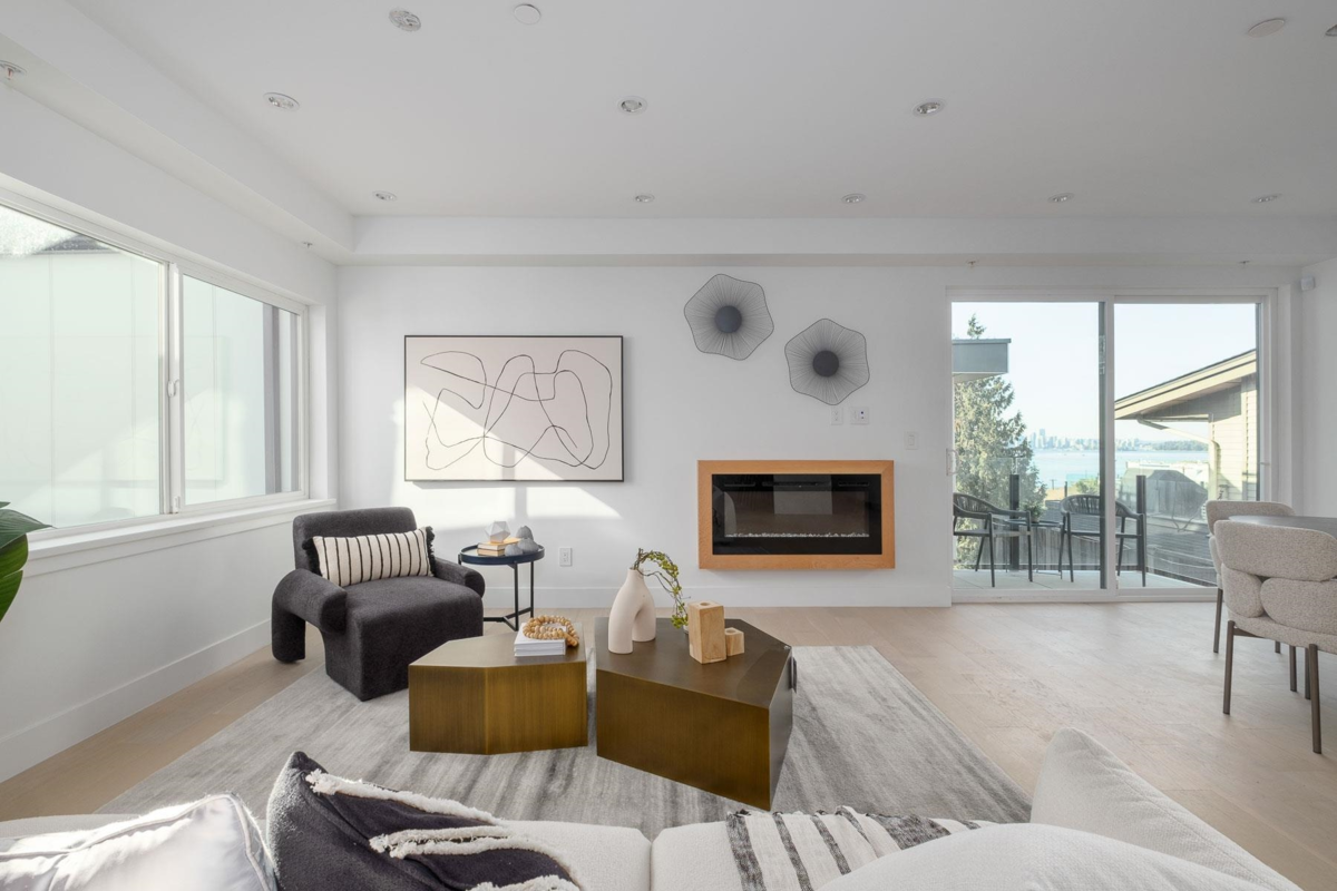 Staircase Photo of 2 432 E 1st Street, North Vancouver, BC