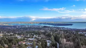 1135 Groveland Court, West Vancouver, BC