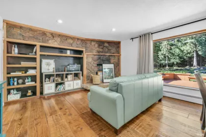 Breakfast Nook Photo of 12643 Garibaldi Street, Maple Ridge, BC