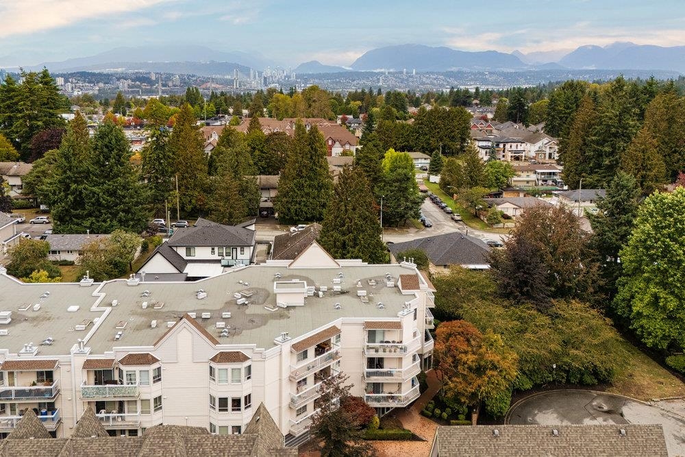 Dining Area Photo of 206 9299 121 Street, Surrey, BC
