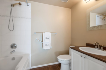 304 2968 Burlington Drive, Coquitlam, BC, Coquitlam — Apartment/Condo for sale