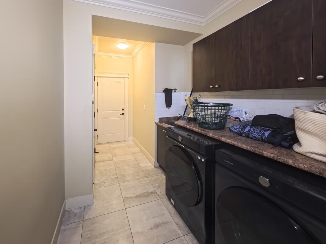 Guest Bathroom Photo of 7420 116a Street, Delta, BC