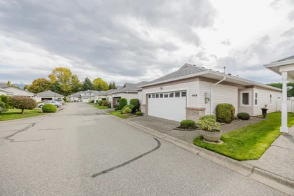 128 8485 Young Road, Chilliwack, BC, Chilliwack — Single Family Residence for sale