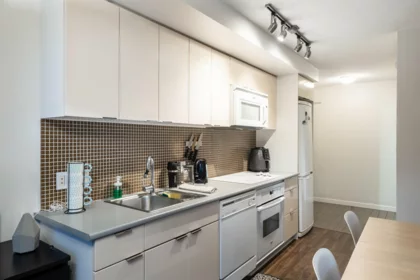 Mudroom Photo of 1606 233 Robson Street, Vancouver, BC