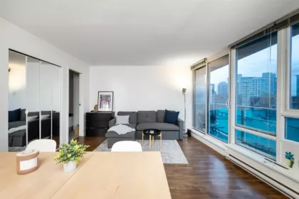 Primary Bathroom Photo of 1606 233 Robson Street, Vancouver, BC