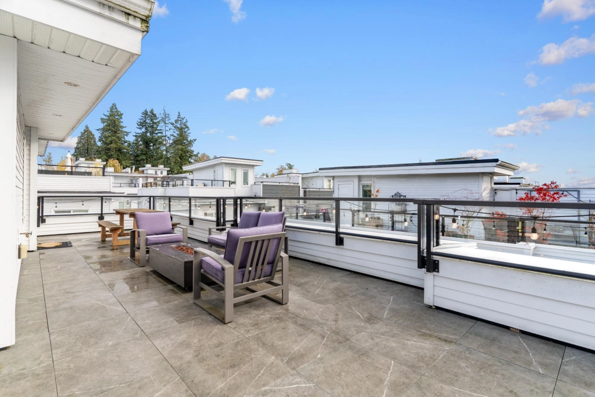 Staircase Photo of 155 2280 163 Street, Surrey, BC