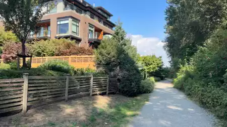 401 300 Salter Street, New Westminster, BC, New Westminster — Apartment/Condo for sale