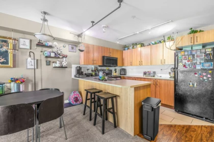 Kitchen Island Photo of 301 45561 Yale Road, Chilliwack, BC