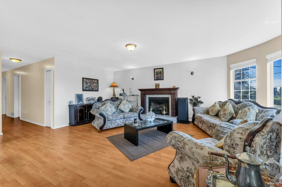 Primary Bedroom Photo of 11942 99 Avenue, Surrey, BC