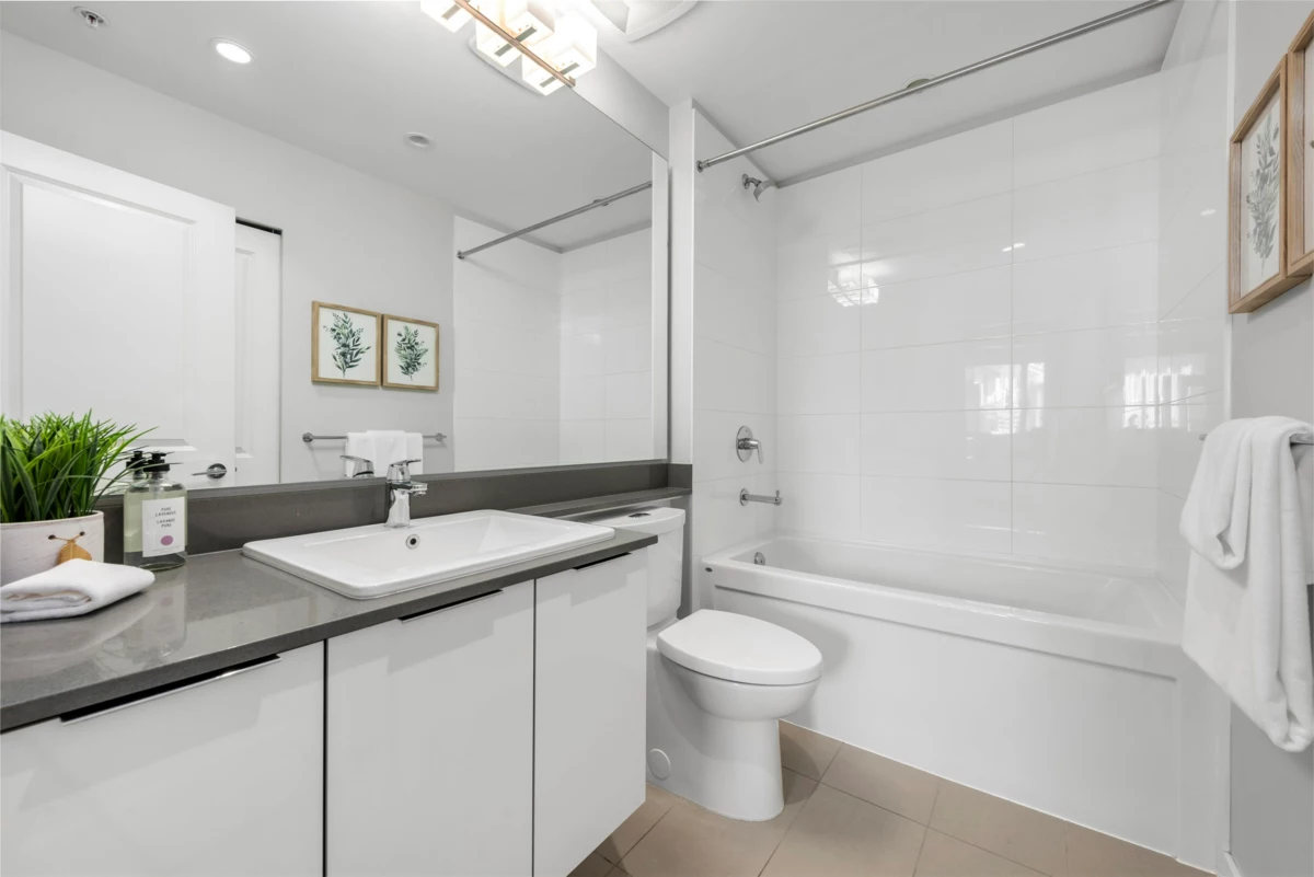 Loft / Bonus Room Photo of 508 2651 Library Lane, North Vancouver, BC