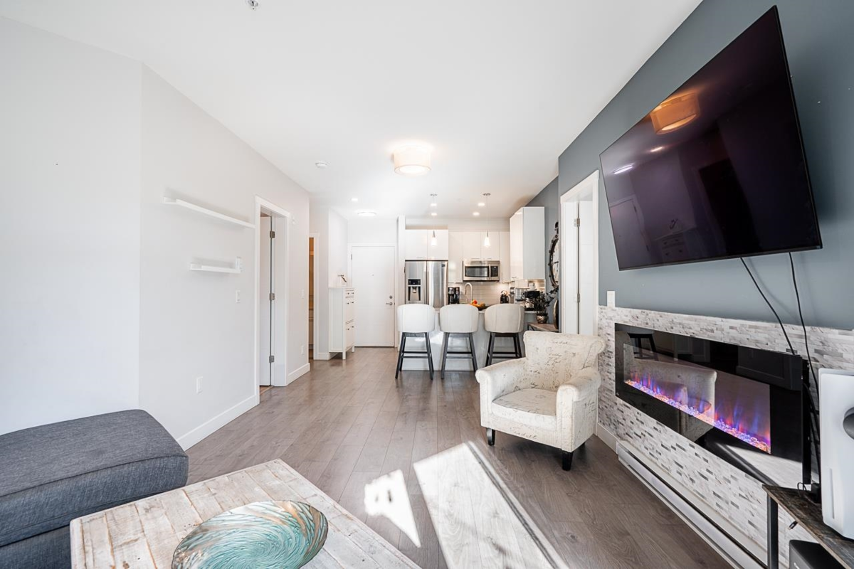 Dining Area Photo of 103 19940 Brydon Crescent, Langley, BC
