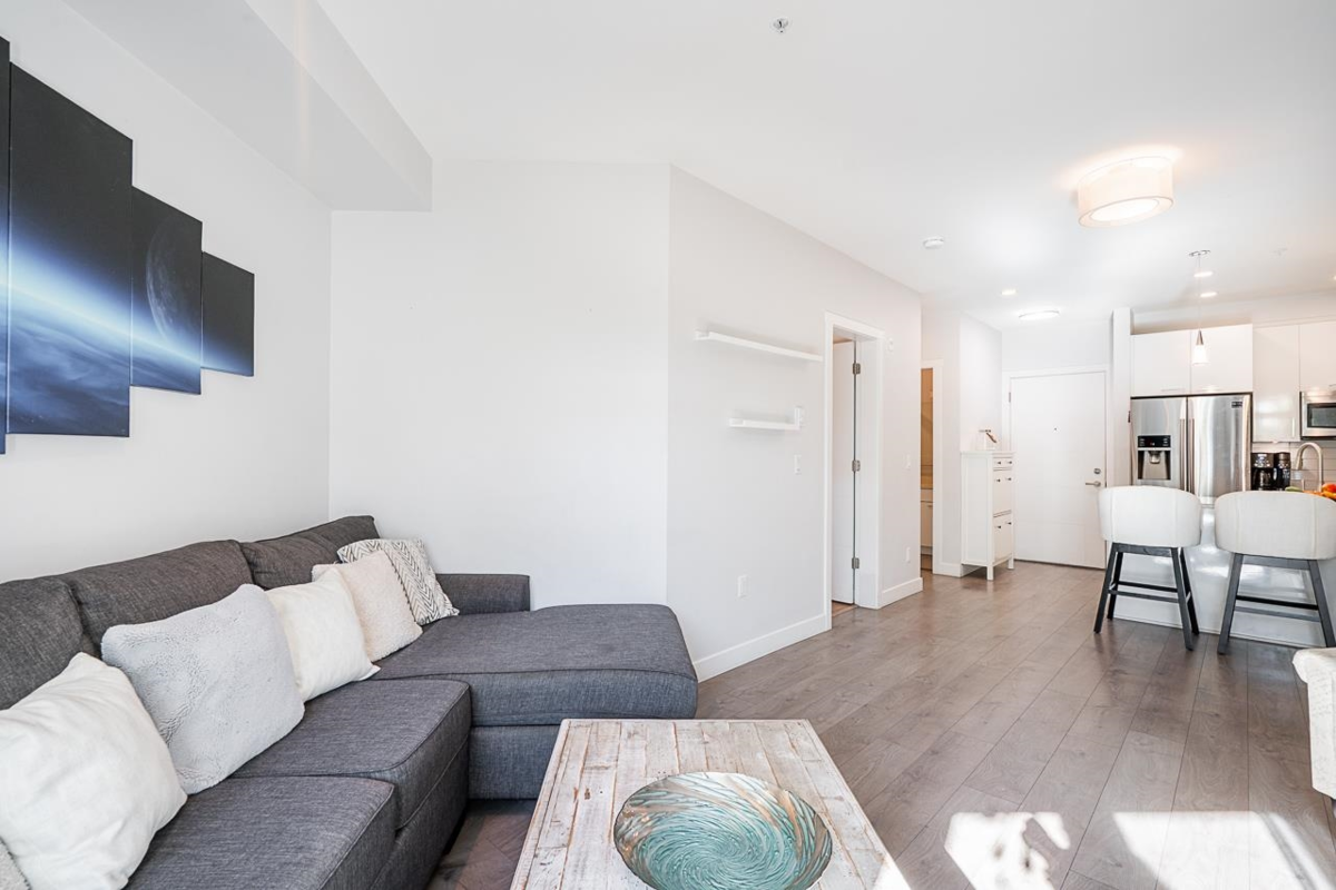 Family Room Photo of 103 19940 Brydon Crescent, Langley, BC